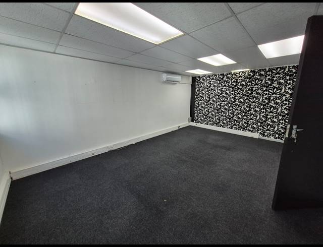 143M² OFFICE TO LET IN MORNINGSIDE